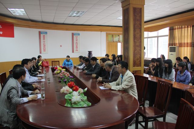 江南网页版与淮安中哲集团隆重举行校企合作签约仪式