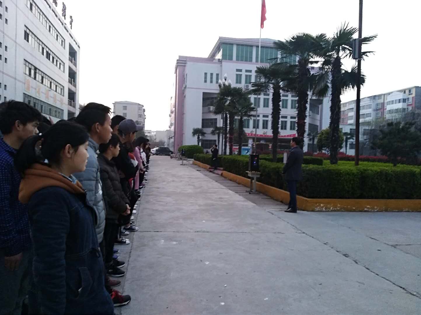 计算机专业部举行第一次晨会