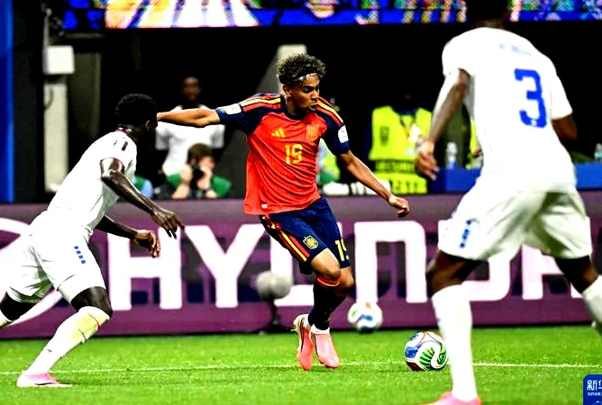 7月3日, 奥亚萨瓦尔闪耀世界杯，西班牙强势晋级